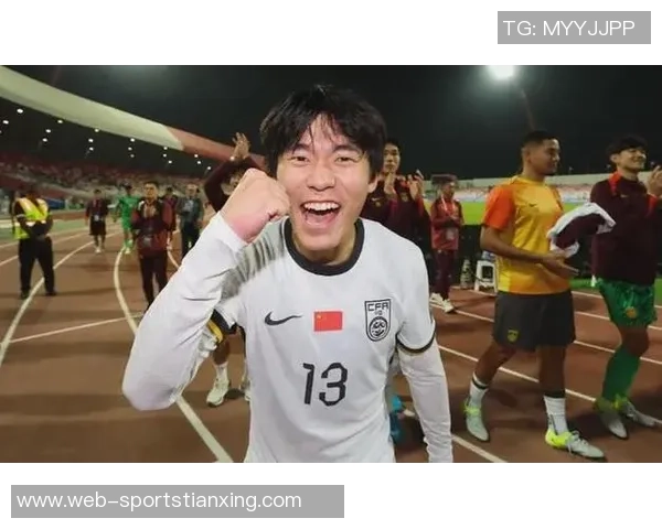 胡荷韬低射险些破门大迫敬介扑救失误几乎自摆乌龙 胡荷韬低射险些破门大迫敬介扑救失误几乎自摆乌龙