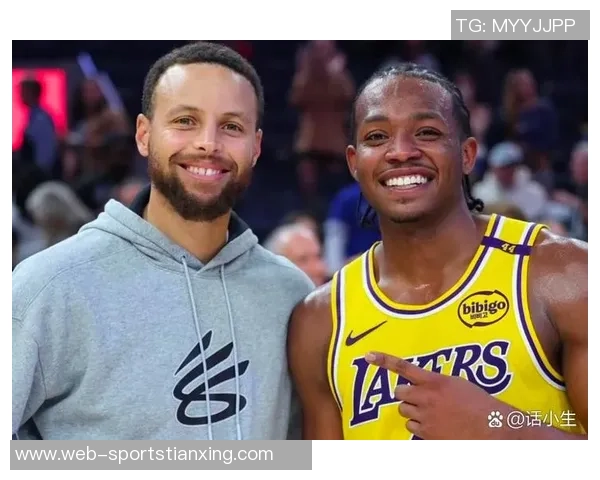 湖人阵容捉襟见肘仅剩十人出战背靠背对抗开拓者三名双向合同球员参战 湖人阵容捉襟见肘仅剩十人出战背靠背对抗开拓者三名双向合同球员参战